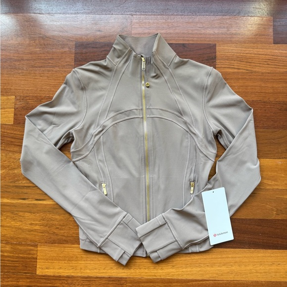 Lululemon Define Cropped Jacket - Picture 3 of 6